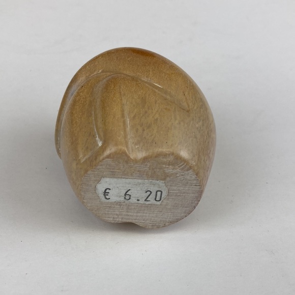 Hand Crafted Soapstone Hugging Couple Figurine 3” - Picture 7 of 10